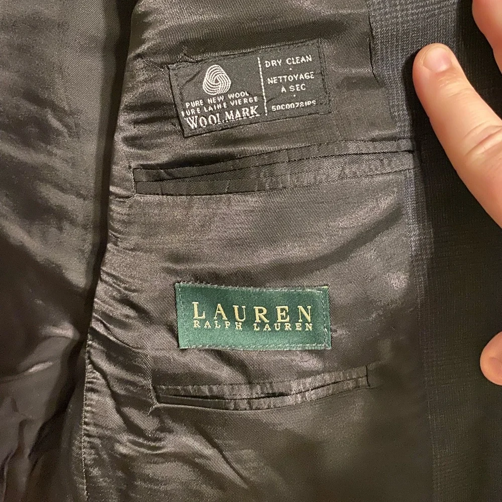 Lauren Ralph Lauren excellent as
